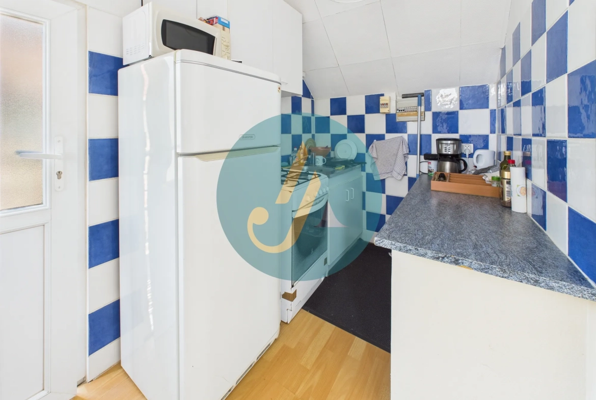 À Nevers, maison de charme avec trois logements indépendants et potentiel locatif élevé 