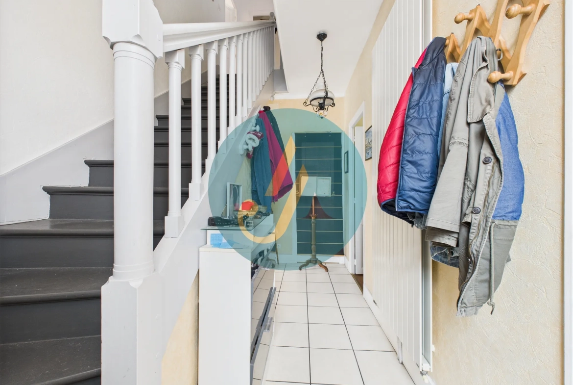 À Nevers, maison de charme avec trois logements indépendants et potentiel locatif élevé 