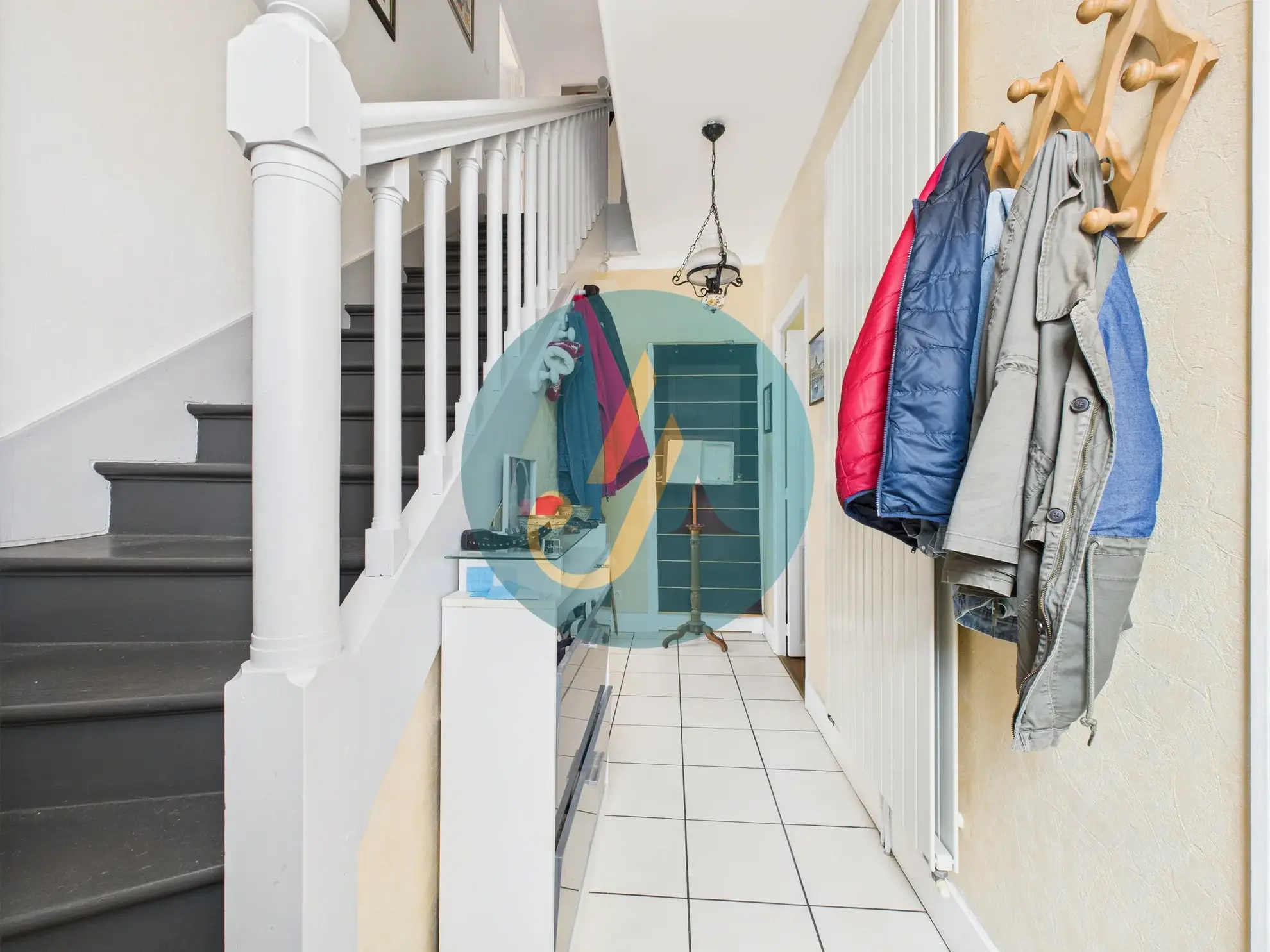 À Nevers, maison de charme avec trois logements indépendants et potentiel locatif élevé 
