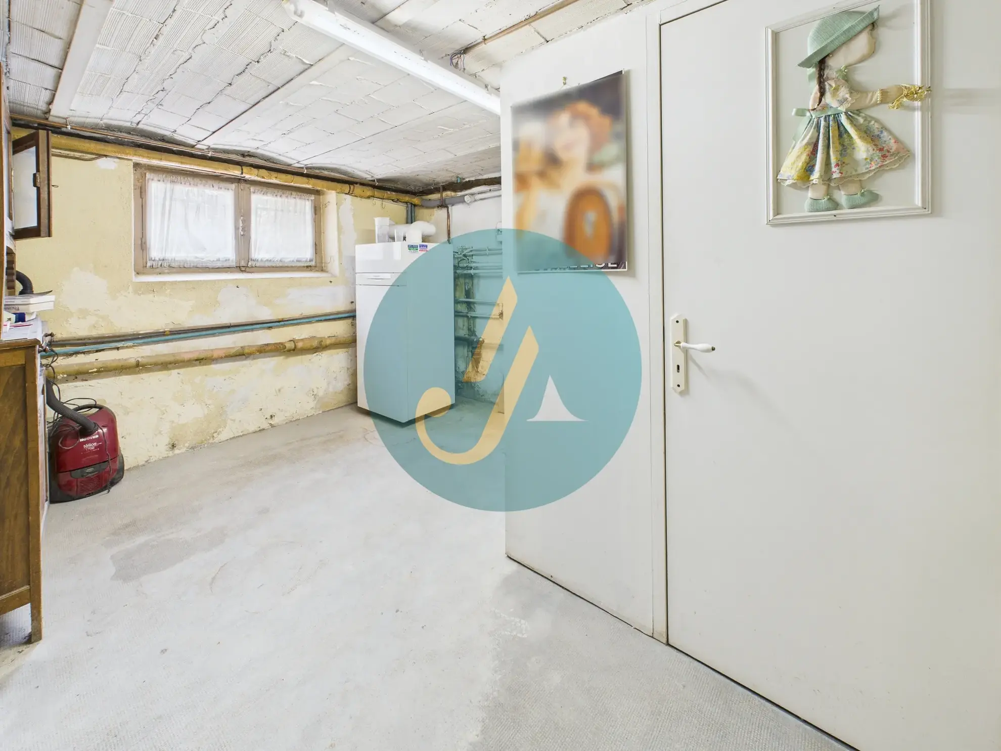 À Nevers, maison de charme avec trois logements indépendants et potentiel locatif élevé 