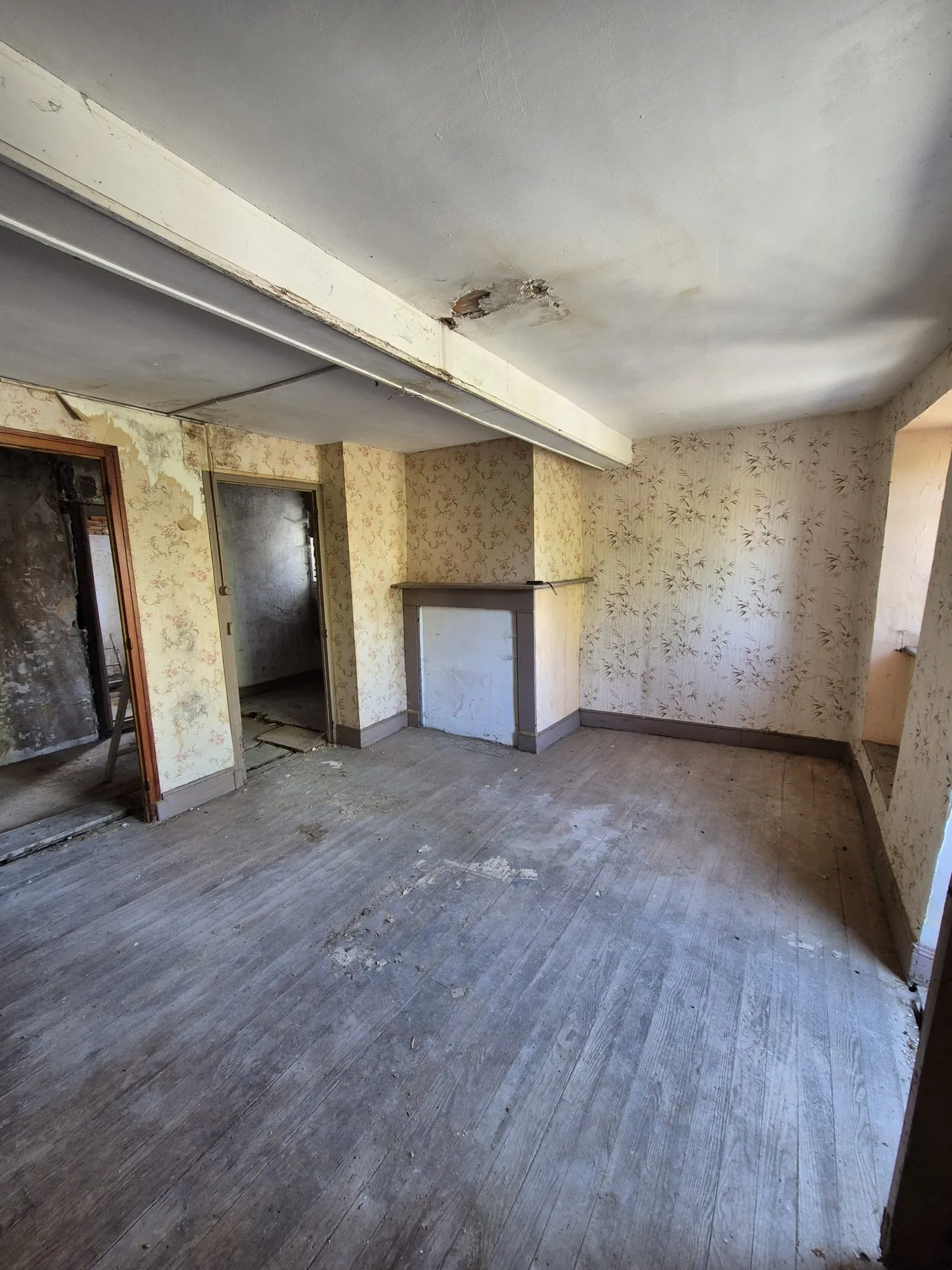 Maison ancienne à rénover de 76 m² à Labroquère – Opportunité d’investissement 