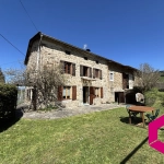 Maison à vendre à Saint-Just - Charme et potentiel à rénover