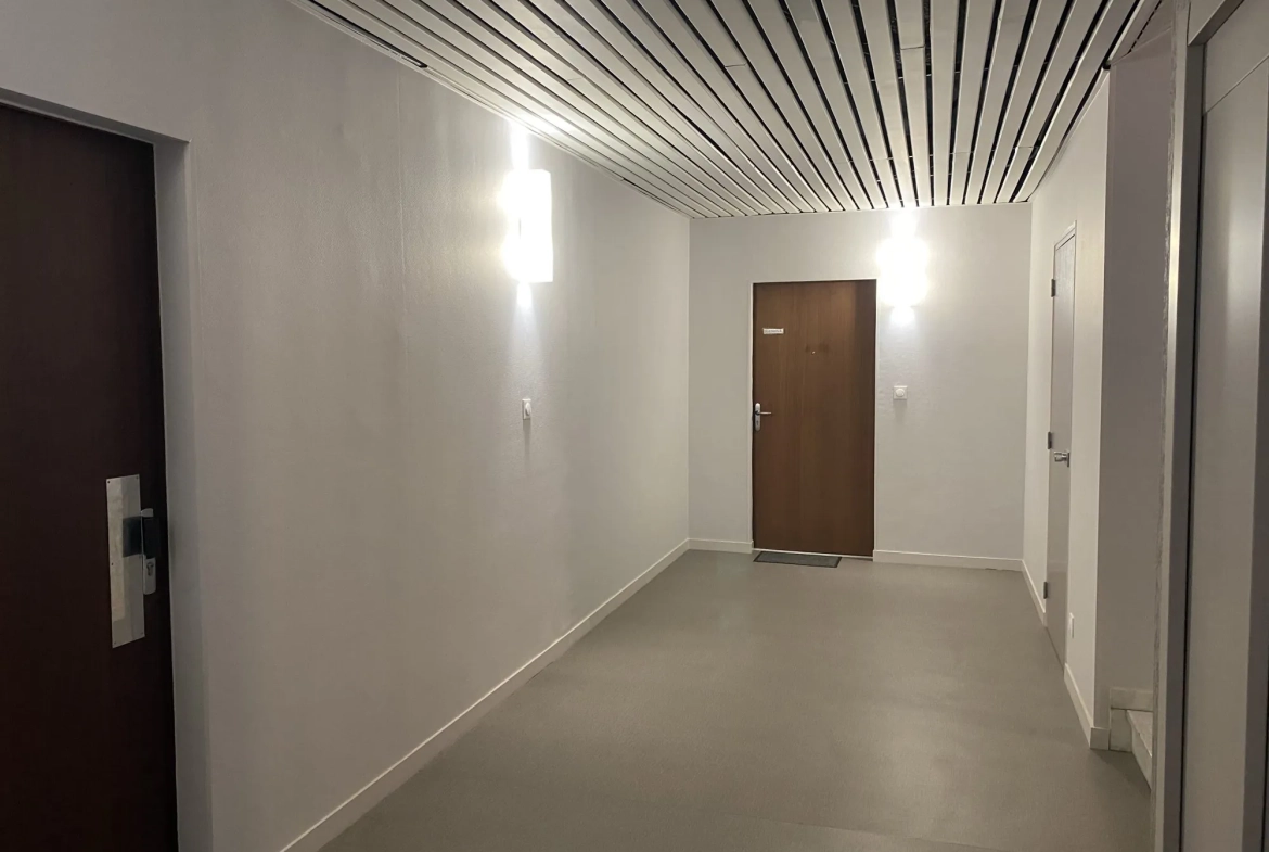 Appartement 3 pièces rénové à Bourges, proche centre-ville et commodités 