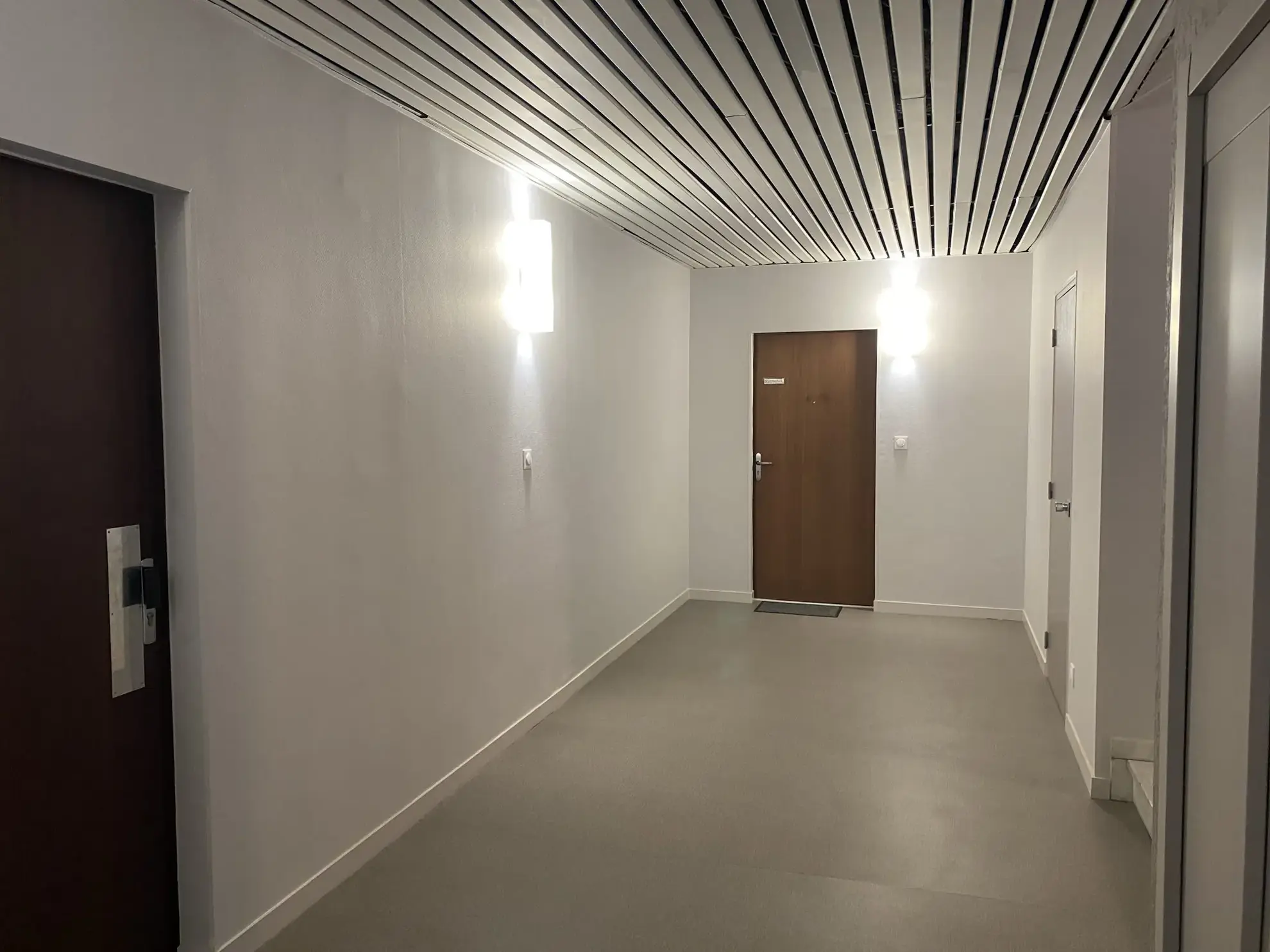 Appartement 3 pièces rénové à Bourges, proche centre-ville et commodités 