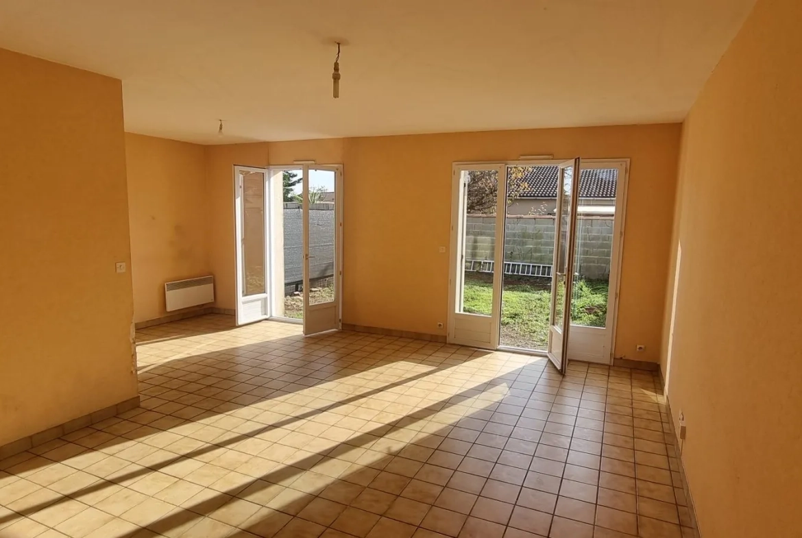 Maison de 88 m² à Niort Les Brizeaux avec garage et terrain de 156 m² 