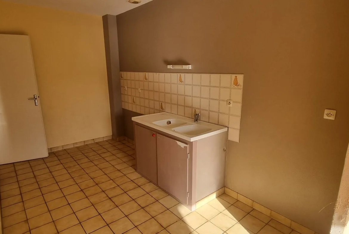 Maison de 88 m² à Niort Les Brizeaux avec garage et terrain de 156 m² 
