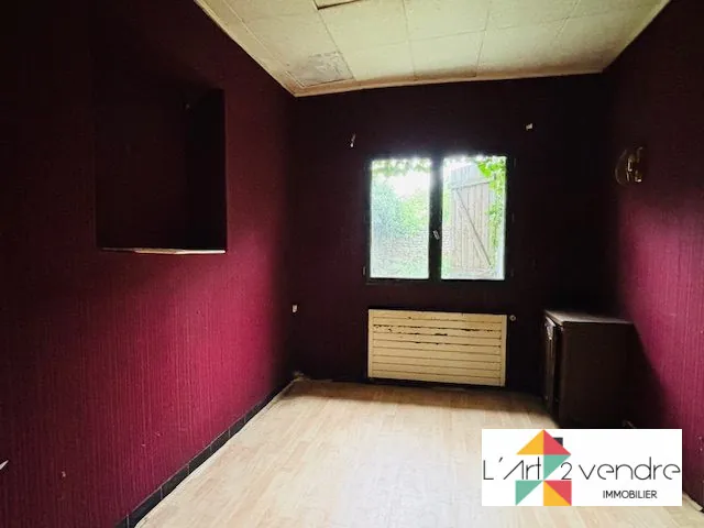 Maison à vendre à Voyennes avec fort potentiel de rénovation 