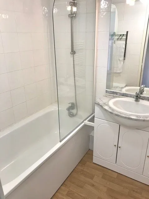 Appartement T2 meublé avec vue panoramique, balcon à Besse-et-Saint-Anastaise 