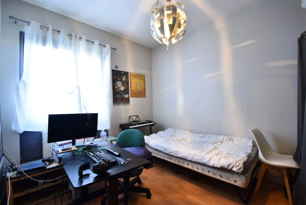 Appartement T4 loué avec terrasse à Corbas - Investissement optimal 