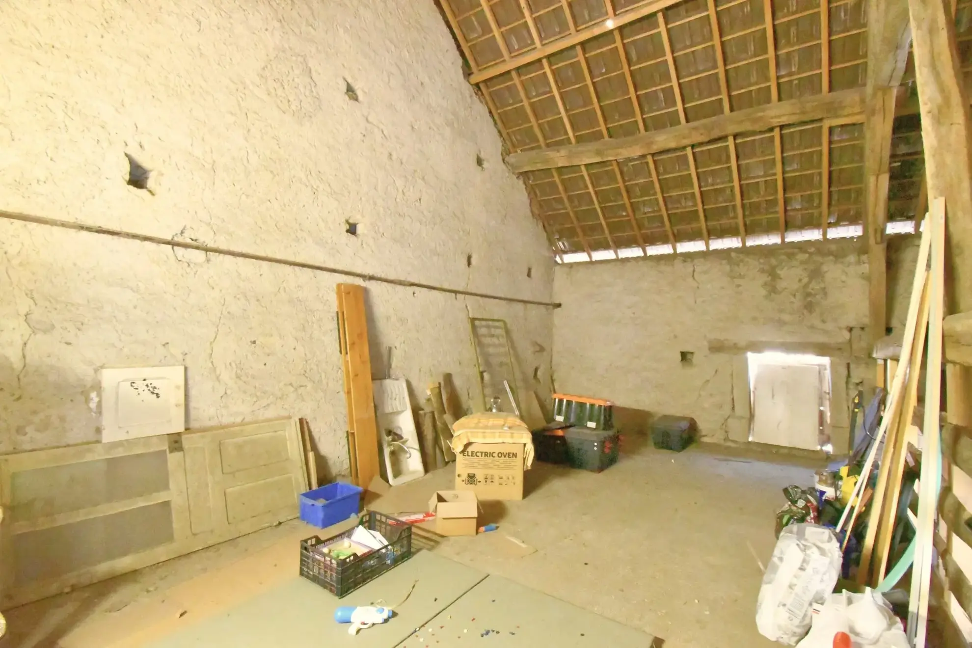 Maison de village lumineuse de 106 m² à Igornay avec studio indépendant et dépendances 