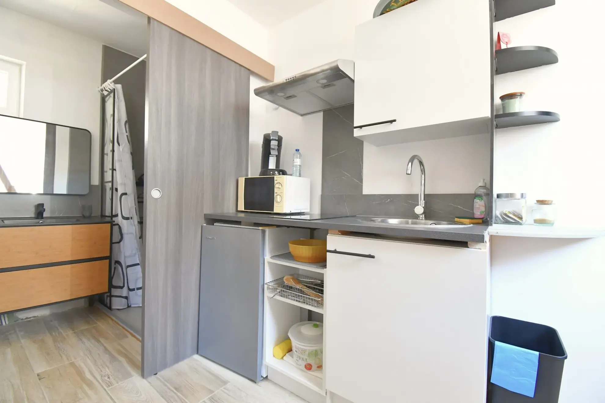 Maison de village lumineuse de 106 m² à Igornay avec studio indépendant et dépendances 