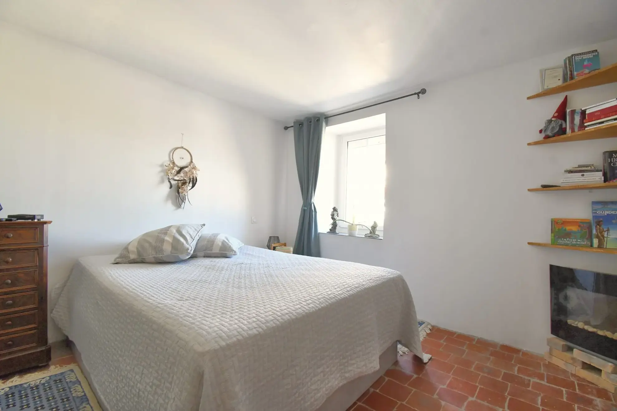 Maison de village lumineuse de 106 m² à Igornay avec studio indépendant et dépendances 