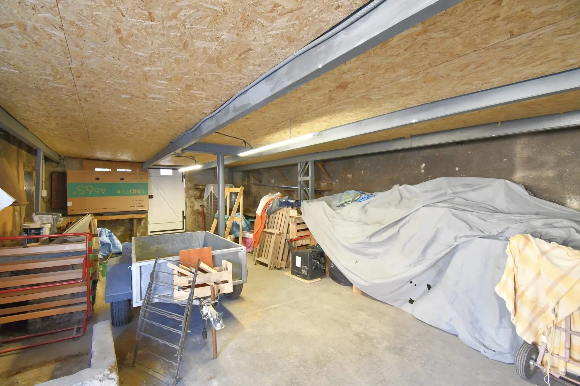 Maison de village lumineuse de 106 m² à Igornay avec studio indépendant et dépendances 