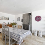 Maison de village lumineuse de 106 m² à Igornay avec studio indépendant et dépendances