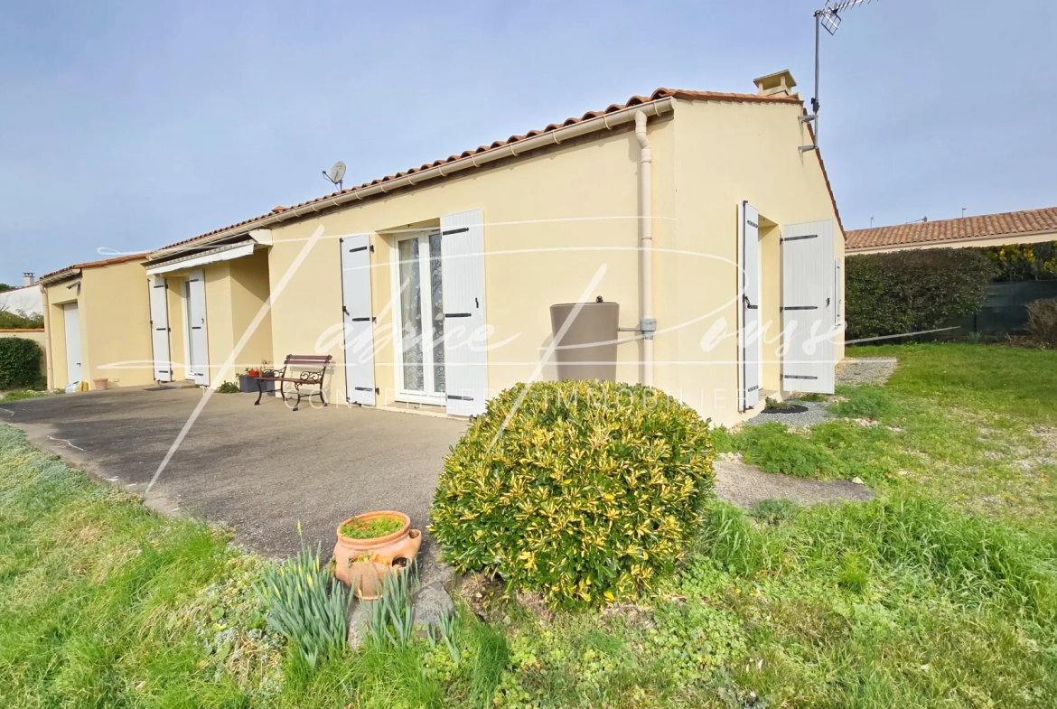 Maison 4 pièces avec 3 chambres à Surgères, proximité La Rochelle 
