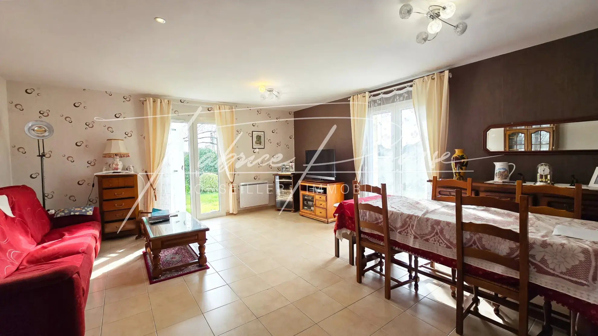 Maison 4 pièces avec 3 chambres à Surgères, proximité La Rochelle 