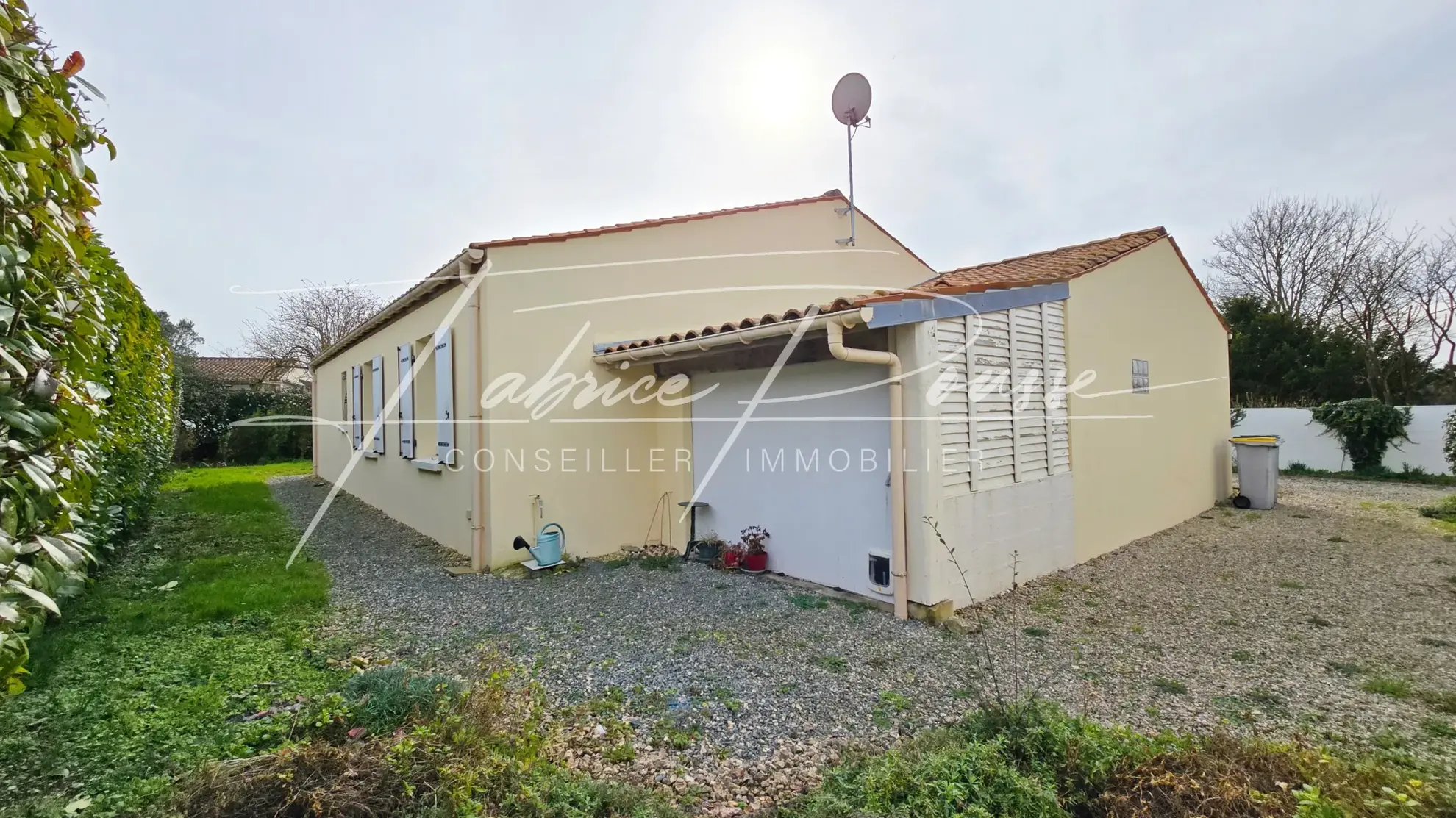 Maison 4 pièces avec 3 chambres à Surgères, proximité La Rochelle 