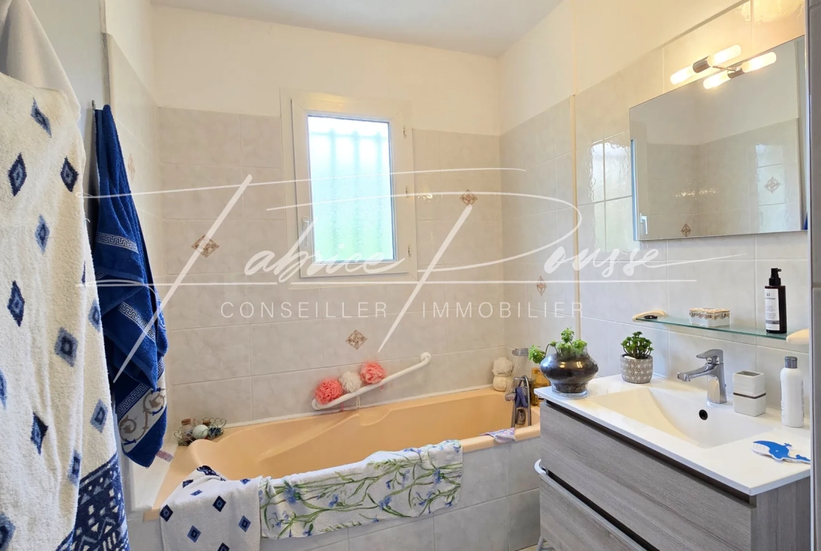 Maison 4 pièces avec 3 chambres à Surgères, proximité La Rochelle 