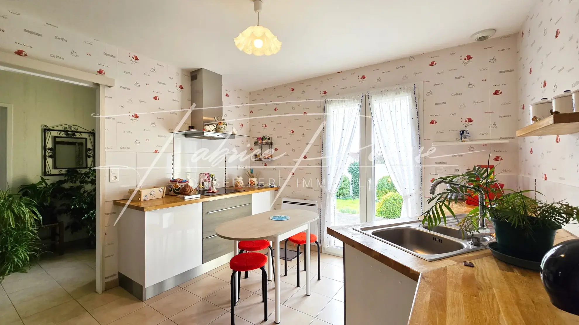 Maison 4 pièces avec 3 chambres à Surgères, proximité La Rochelle 
