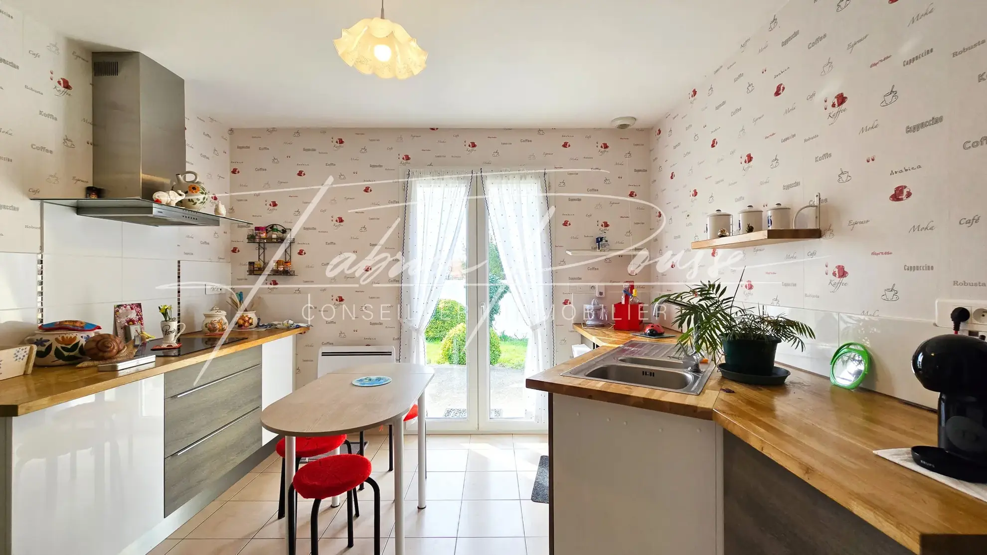 Maison 4 pièces avec 3 chambres à Surgères, proximité La Rochelle 