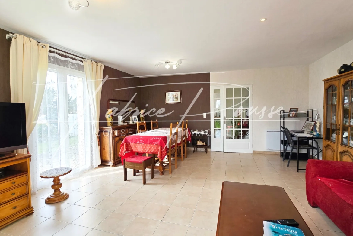 Maison 4 pièces avec 3 chambres à Surgères, proximité La Rochelle 