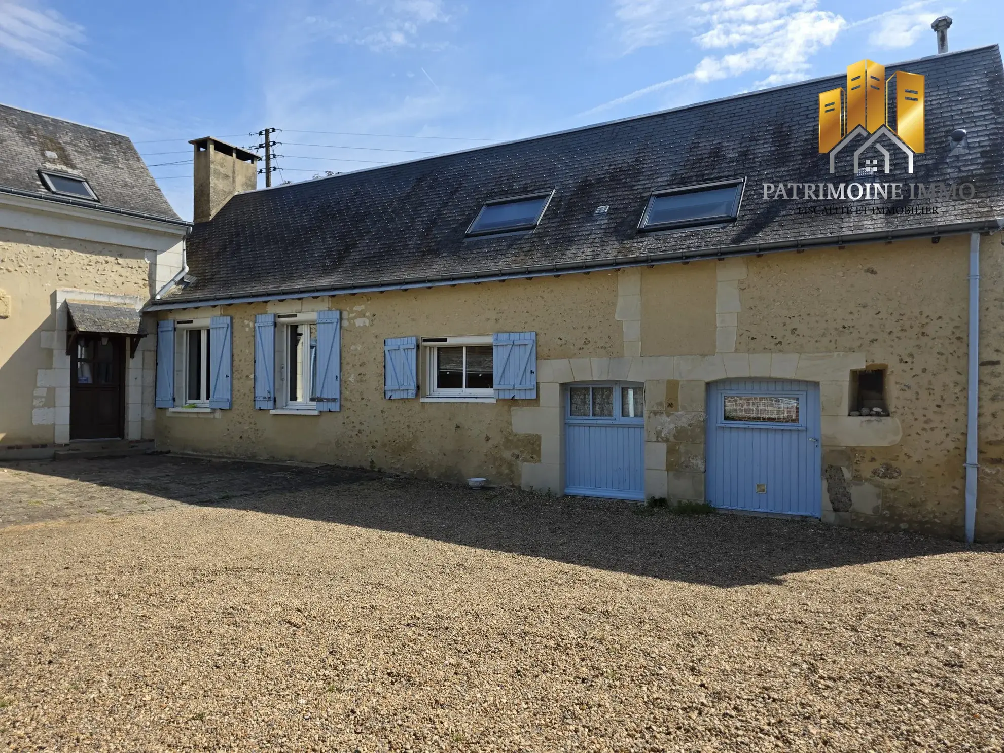 Longère à Flée (72500) avec dépendances, 4 chambres, proche forêt pour résidence ou investissement 
