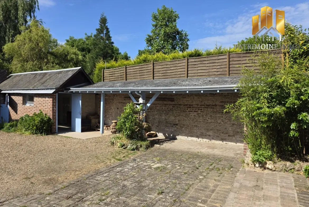 Longère à Flée (72500) avec dépendances, 4 chambres, proche forêt pour résidence ou investissement 