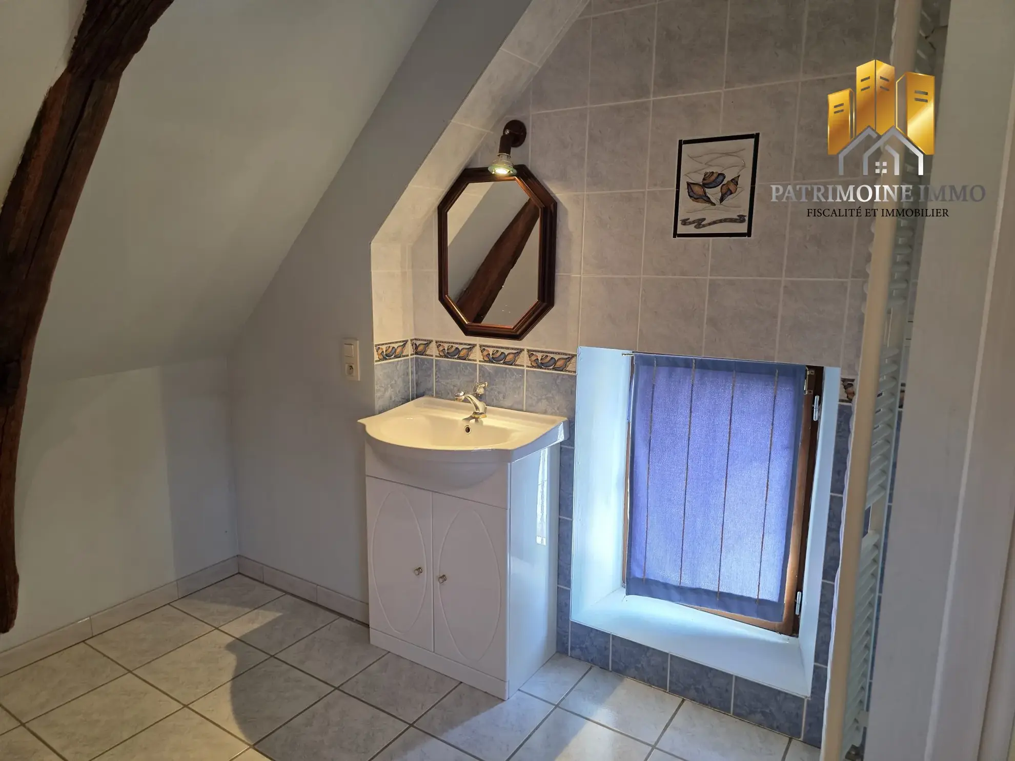 Longère à Flée (72500) avec dépendances, 4 chambres, proche forêt pour résidence ou investissement 