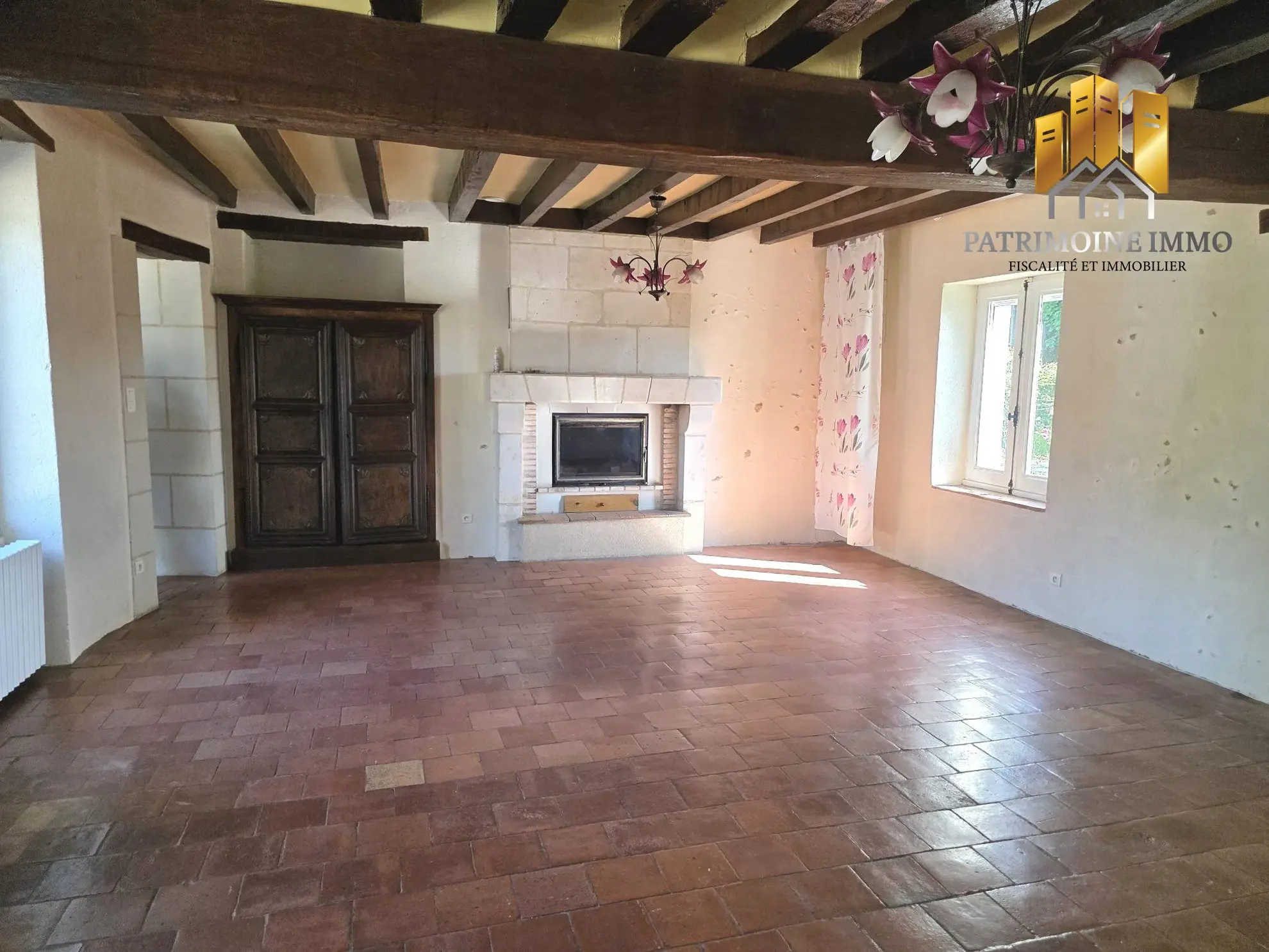 Longère à Flée (72500) avec dépendances, 4 chambres, proche forêt pour résidence ou investissement 