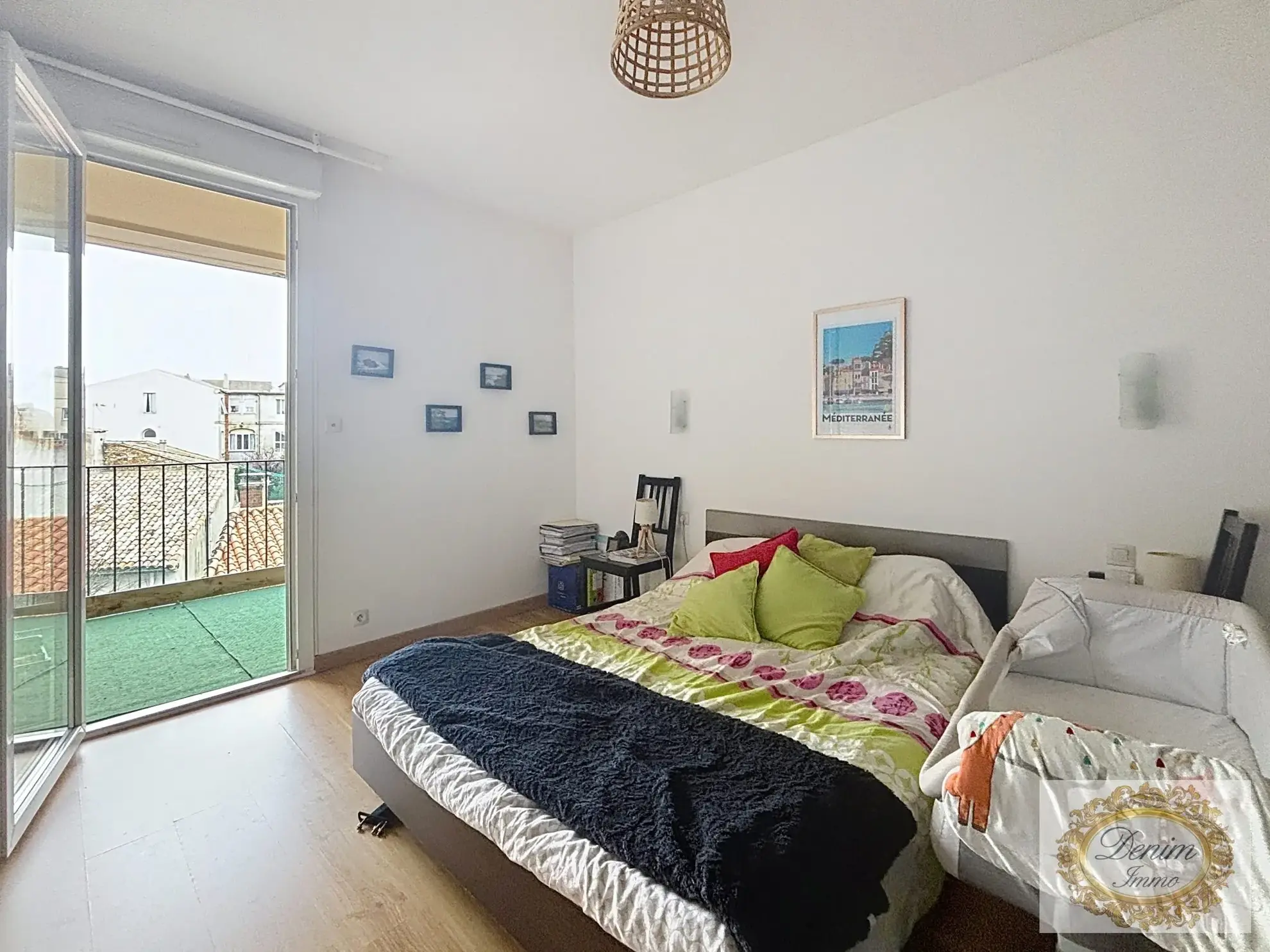 Appartement T3 lumineux de 85 m² avec terrasse et parking à Nîmes 
