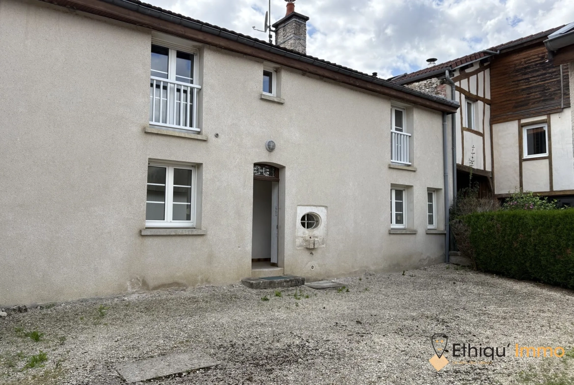 Ferme à vendre à Saulcy, Côte des Bars – Maison avec dépendances et terrain 
