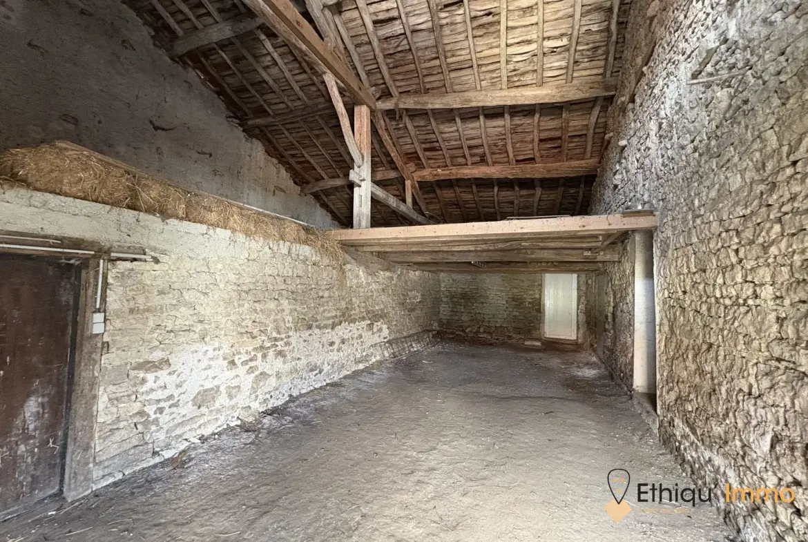 Ferme à vendre à Saulcy, Côte des Bars – Maison avec dépendances et terrain 