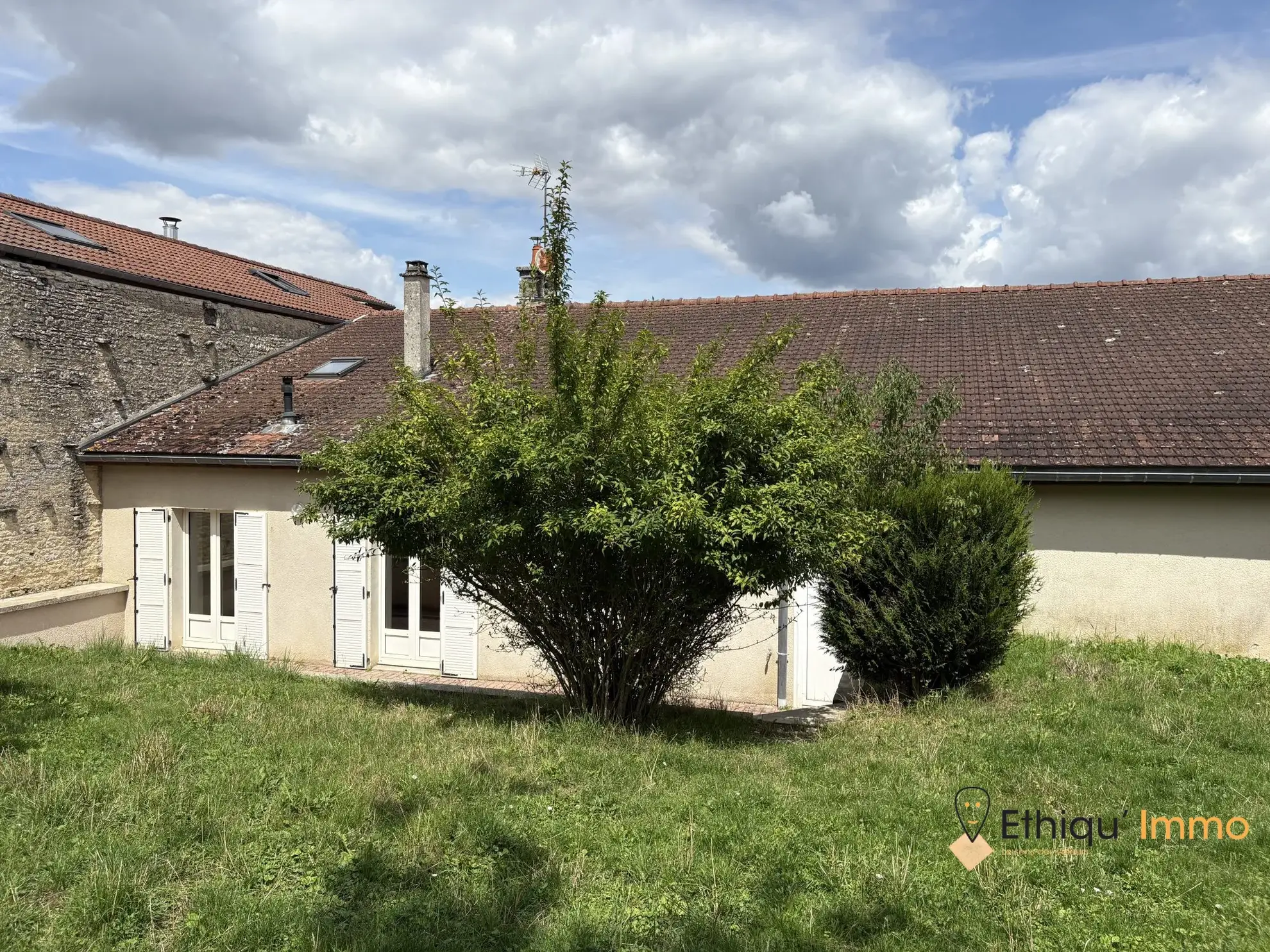 Ferme à vendre à Saulcy, Côte des Bars – Maison avec dépendances et terrain 