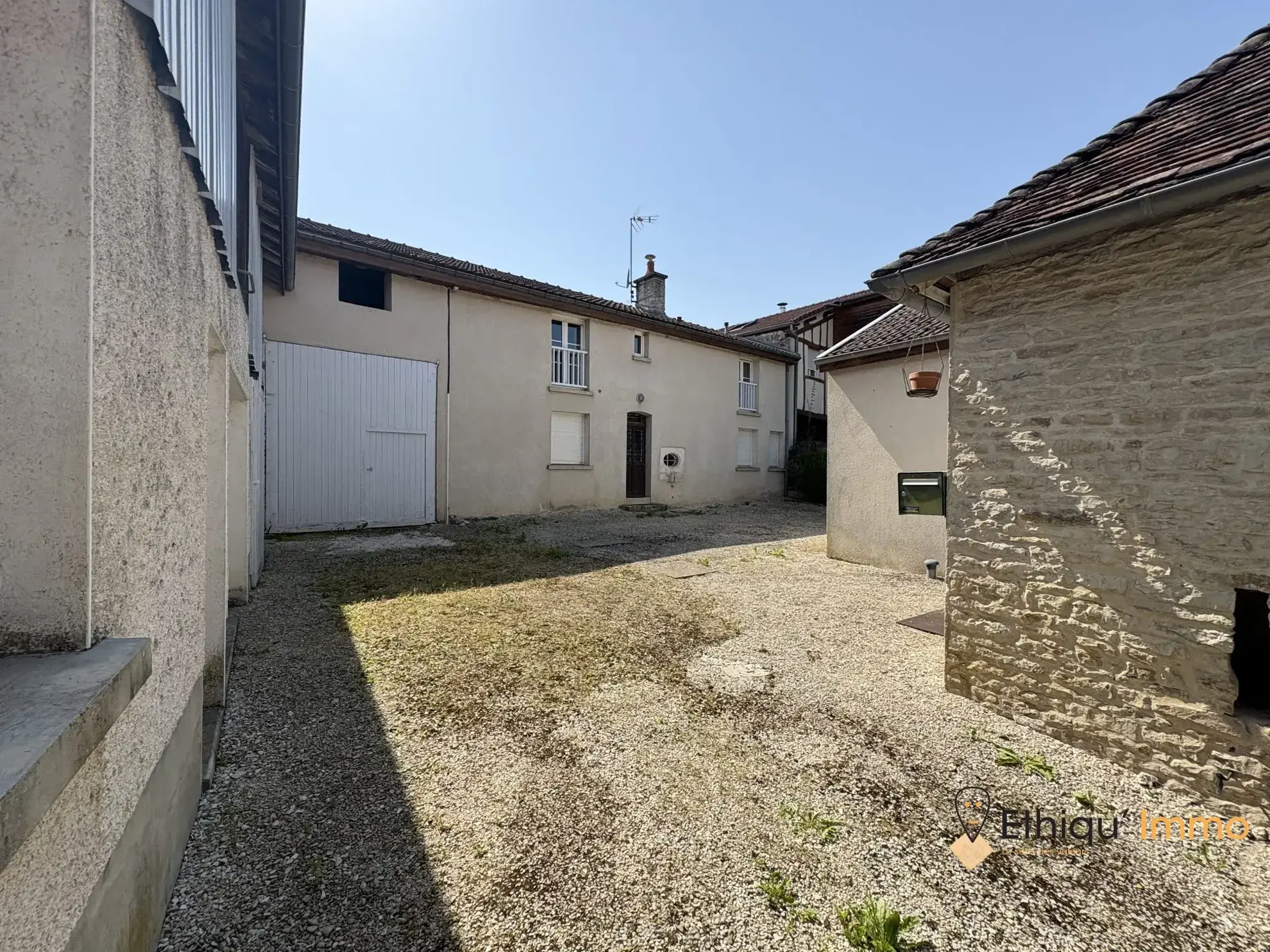Ferme à vendre à Saulcy, Côte des Bars – Maison avec dépendances et terrain 