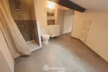 Appartement T2 de 41m² à Toulon – Dernier étage, vue dégagée 