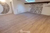 Appartement T2 de 41m² à Toulon – Dernier étage, vue dégagée 