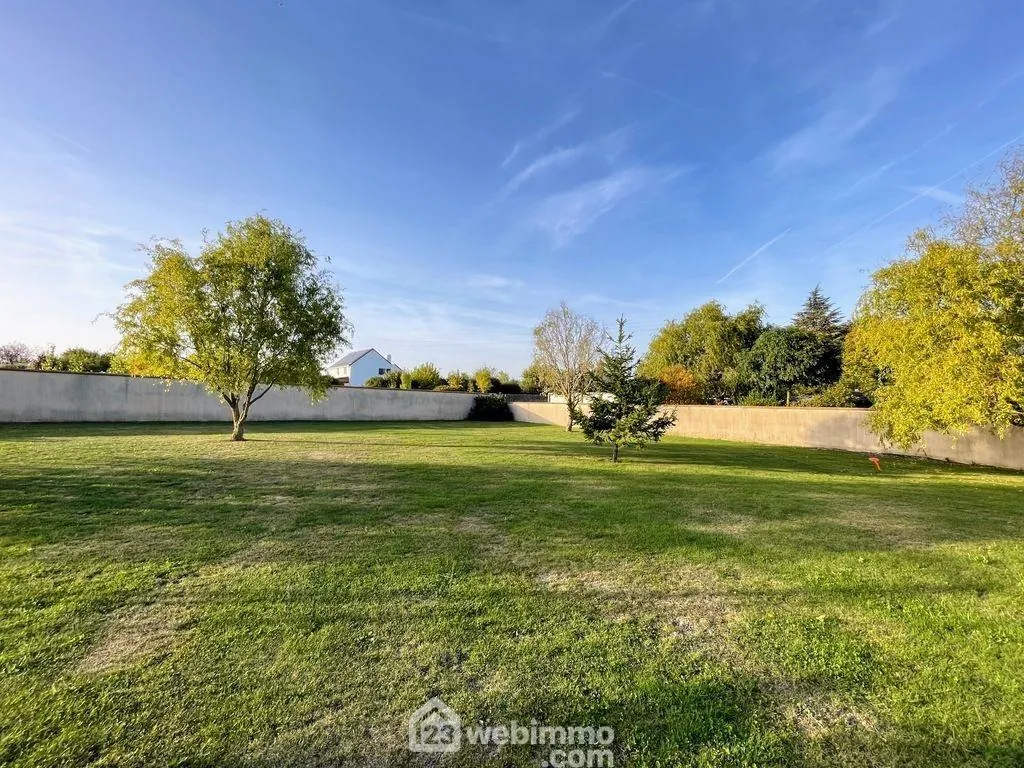 Terrain constructible de 791 m² à Chalonnes-sur-Loire pour votre projet immobilier 