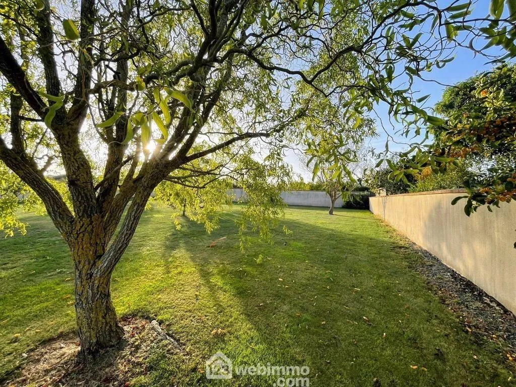Terrain constructible de 791 m² à Chalonnes-sur-Loire pour votre projet immobilier 