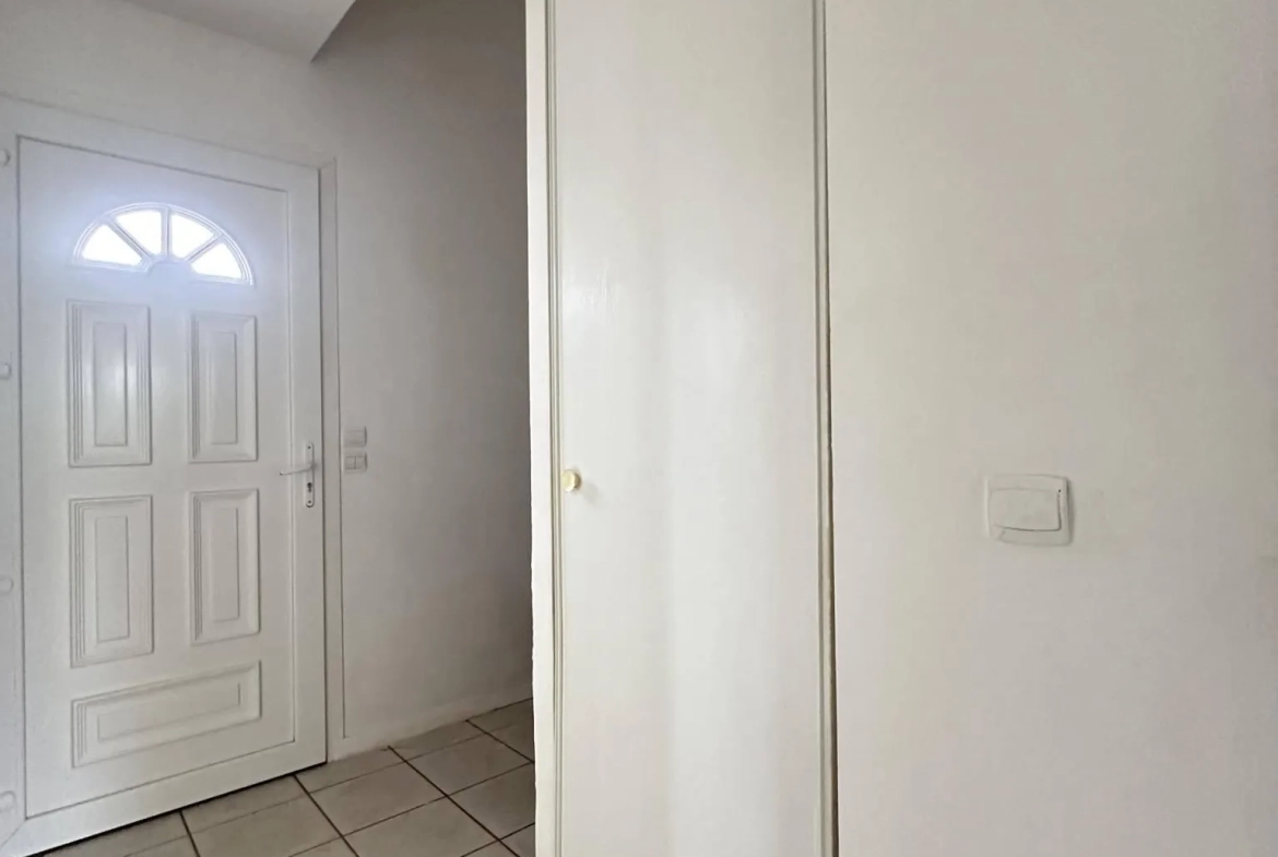 A Vendre Maison de 105 m² à Athies-sous-Laon, avec jardin et garage 