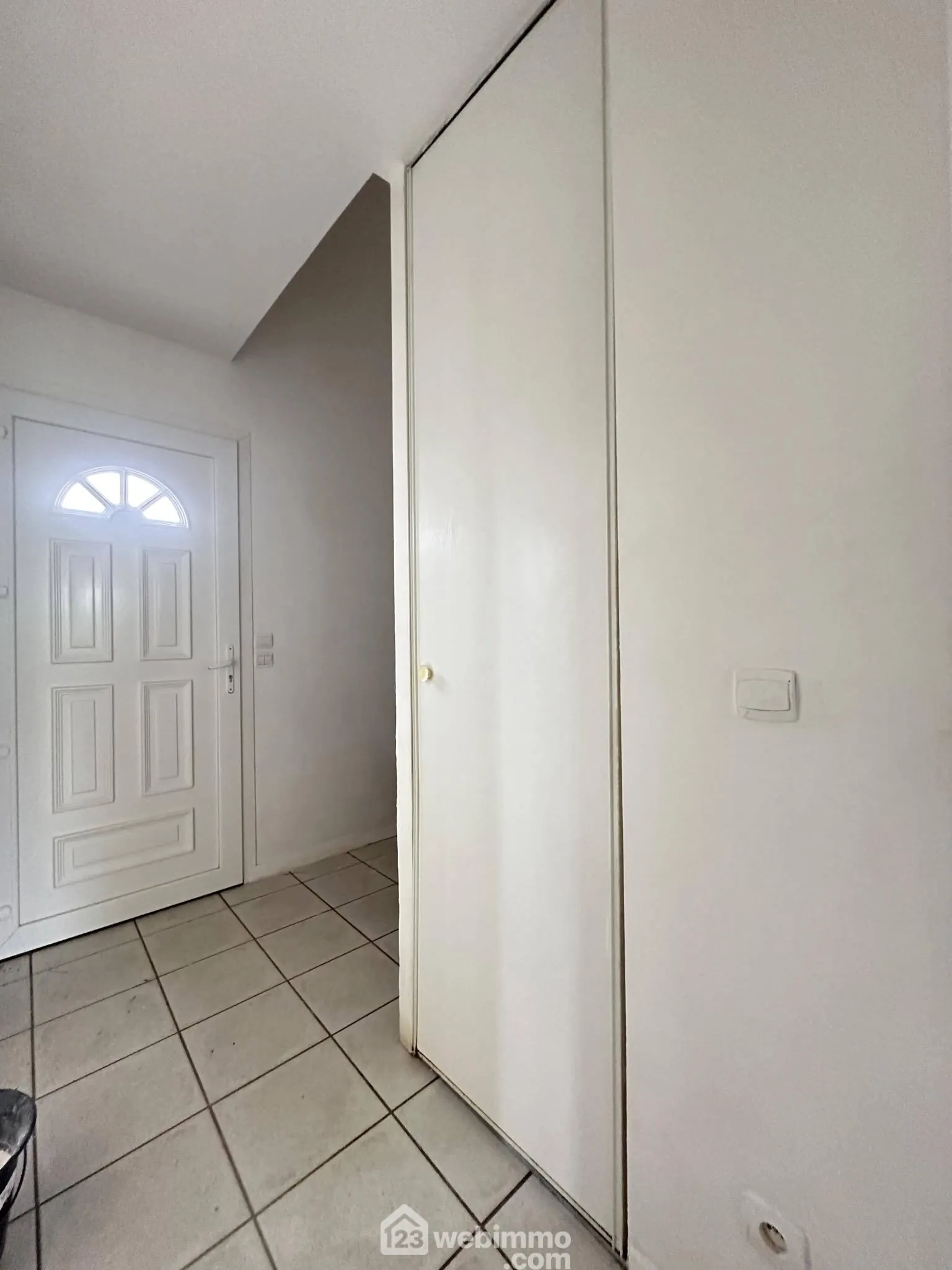 A Vendre Maison de 105 m² à Athies-sous-Laon, avec jardin et garage 