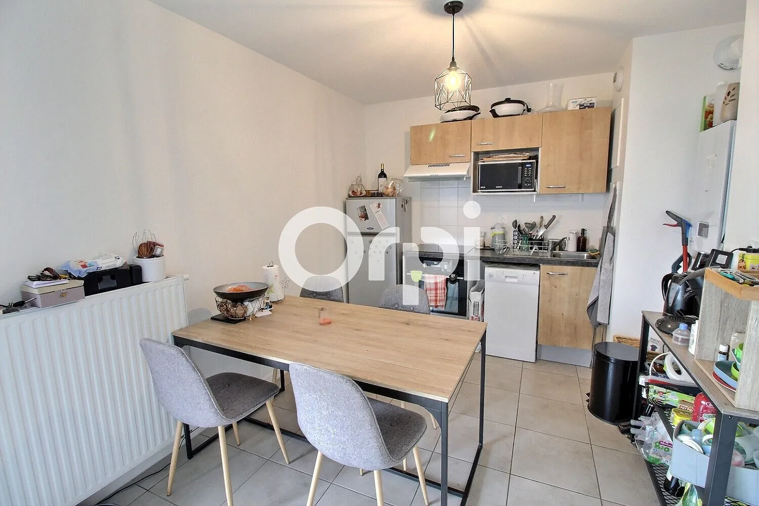 Appartement T3 à vendre à Billère proche des Halles avec parking et balcon 