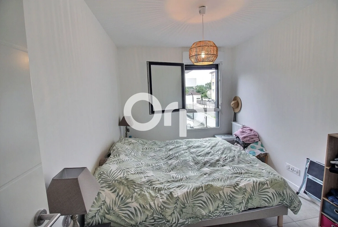 Appartement T3 à vendre à Billère proche des Halles avec parking et balcon 