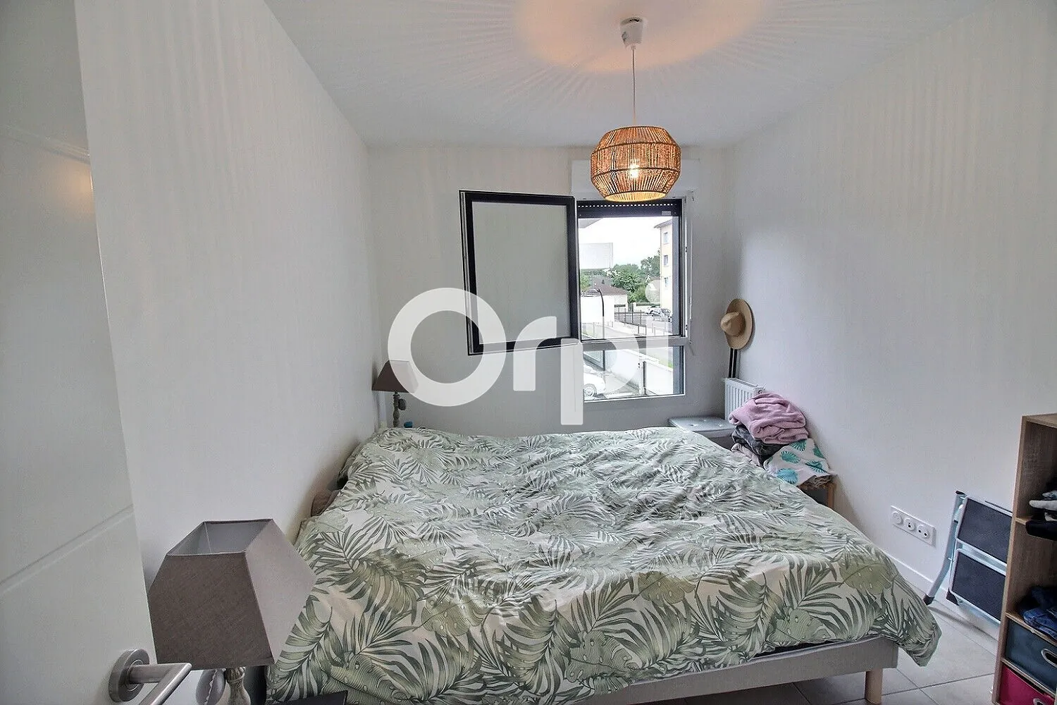 Appartement T3 à vendre à Billère proche des Halles avec parking et balcon 