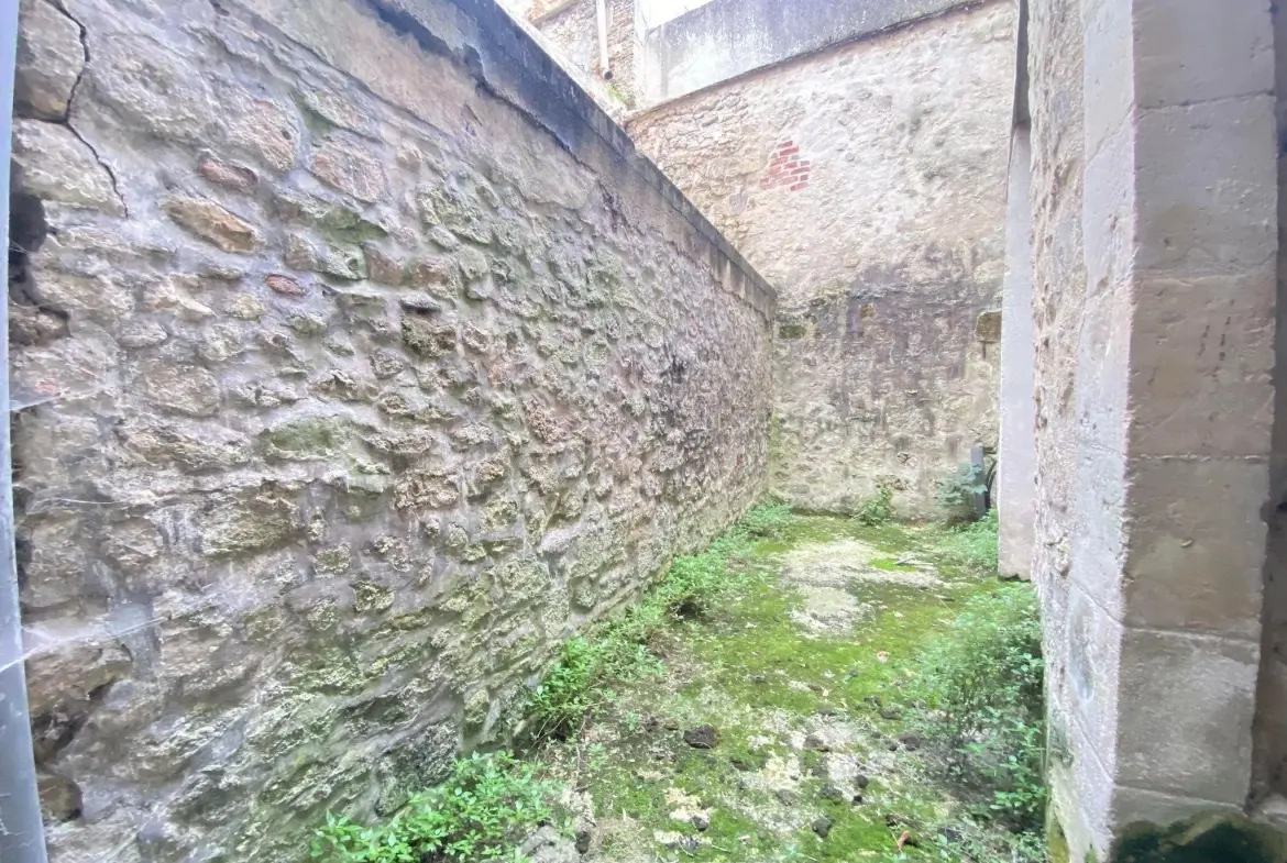 Ensemble immobilier de 273 m² à Laon avec Vue Imprenable 