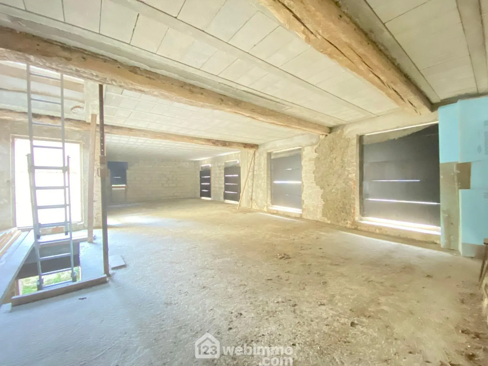Ensemble immobilier de 273 m² à Laon avec Vue Imprenable 