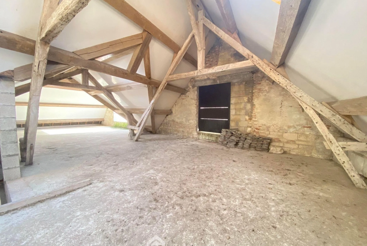 Ensemble immobilier de 273 m² à Laon avec Vue Imprenable 