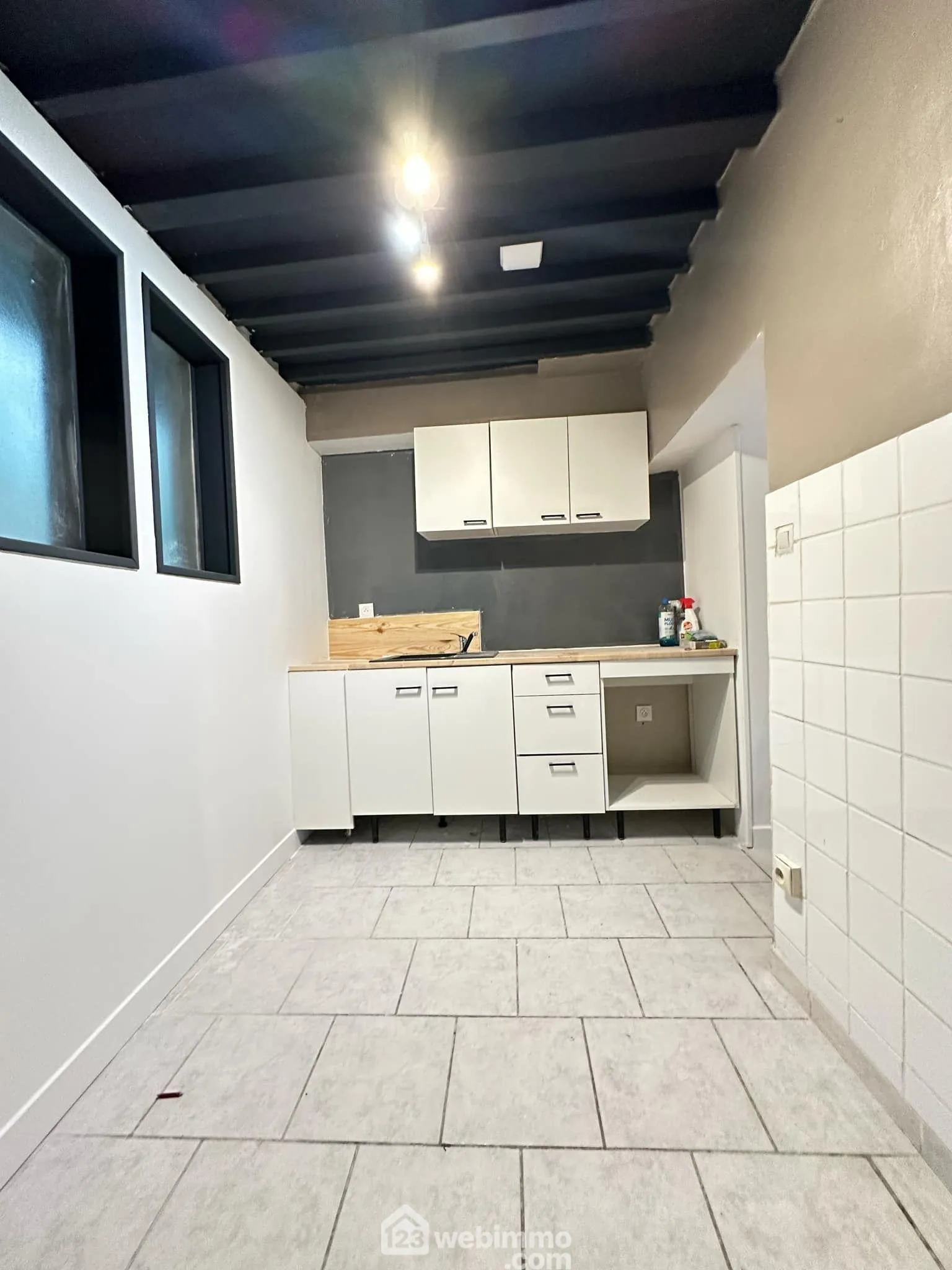 Maison de ville de 72 m² à Festieux avec location locative investisseur potentiel 