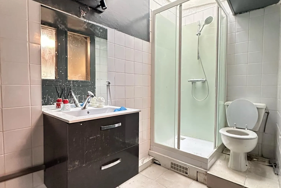 Maison de ville de 72 m² à Festieux avec location locative investisseur potentiel 