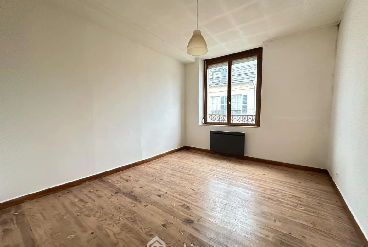 Maison de ville de 72 m² à Festieux avec location locative investisseur potentiel 