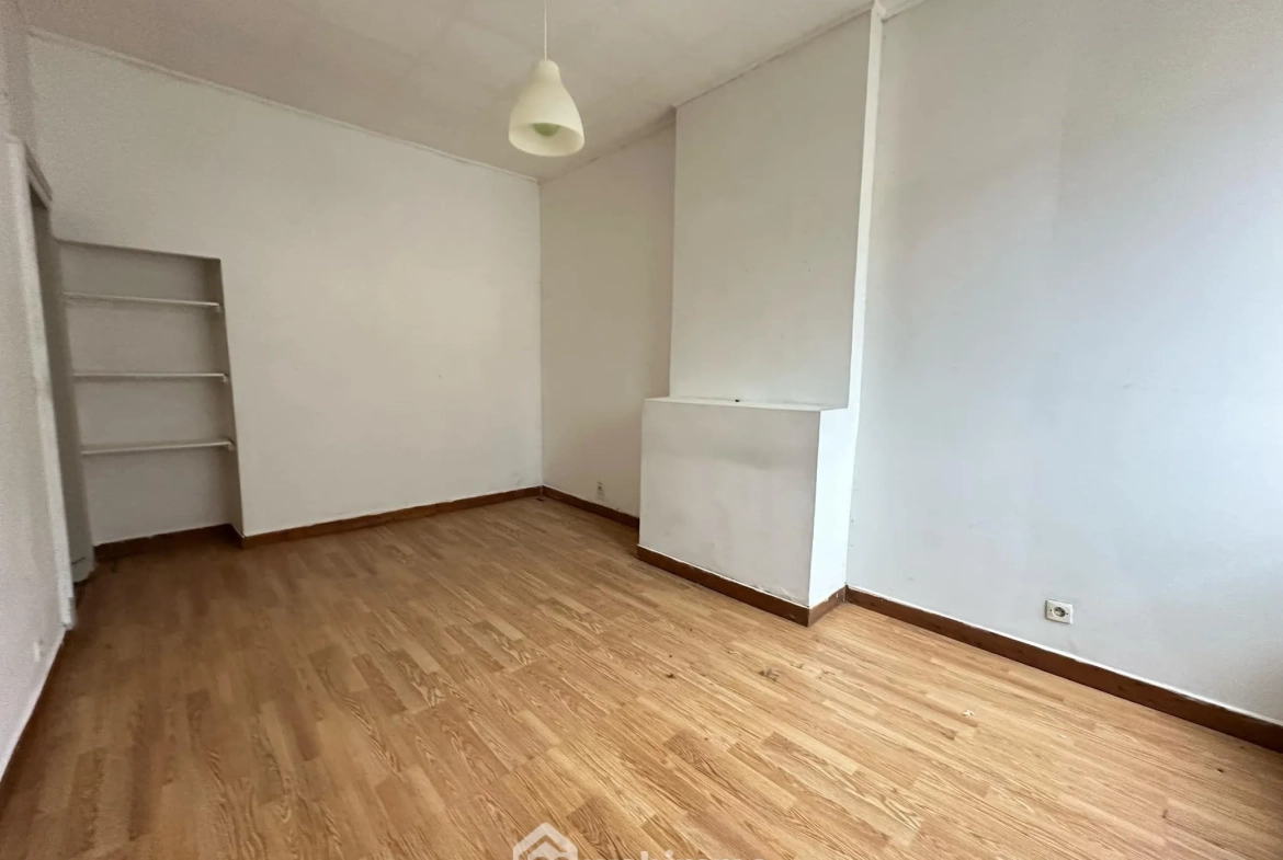 Maison de ville de 72 m² à Festieux avec location locative investisseur potentiel 